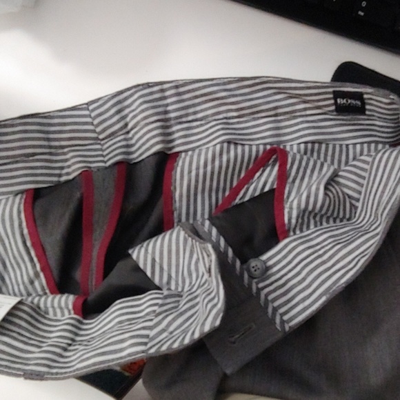 HUGO BOSS gray 100% wool slim fit pants size 36R - Picture 3 of 5